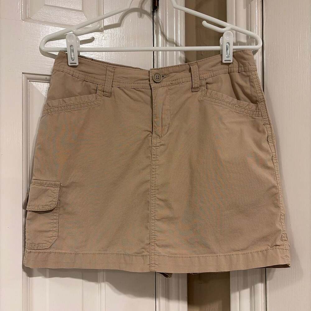 St. John's Bay Women's Khaki Cotton Blend Cargo‎ Skort Size 4